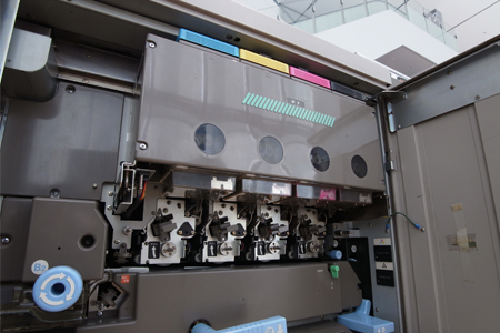 Foursome drive developed by Ricoh, adopting a “one-scan, four-beam, four drum tandem” system