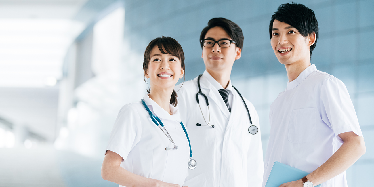 Image:Expanding medical equipment maintenance by reskilling customer engineers,
              contributing to a safe and reliable medical care infrastructure